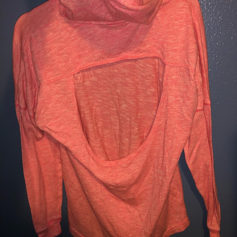 Pink sweatshirt - Picture 2 of 3